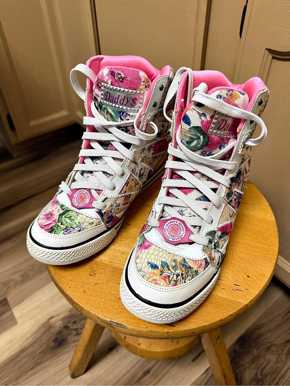 Daddy's Money Secret Wedge Floral High-Top Sneakers US 7.5